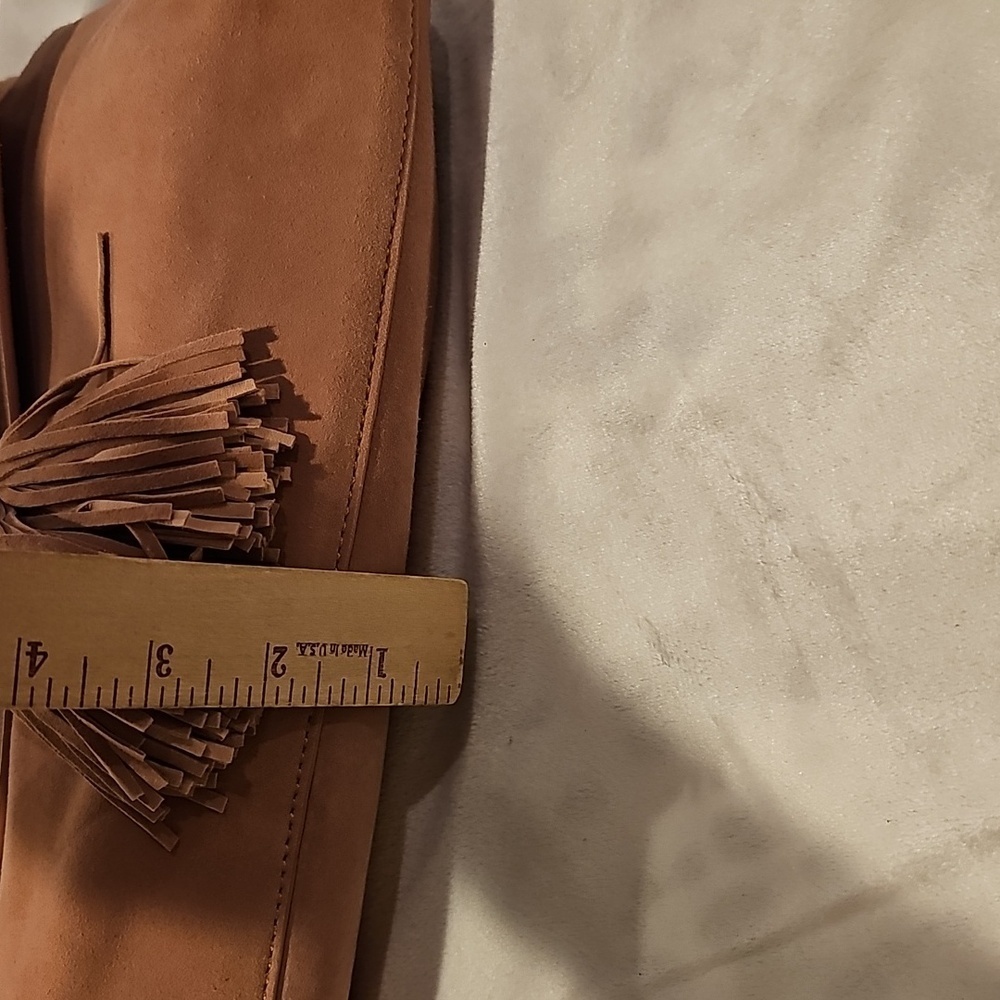 Ann Taylor chic soft pink suede clutch with tassels like new condition - Picture 5 of 11